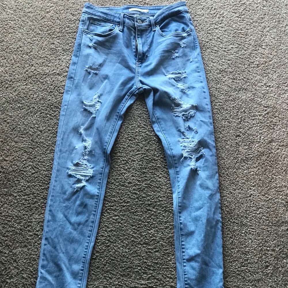 Levi ripped skinny jeans